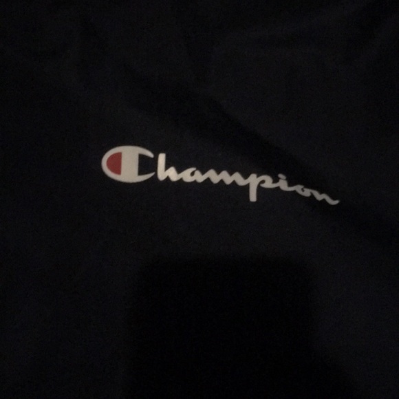 Navy blue champion windbreaker size medium - Picture 3 of 4